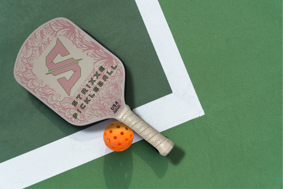 STRIXXE WOMANS PICKLEBALL PADDLE