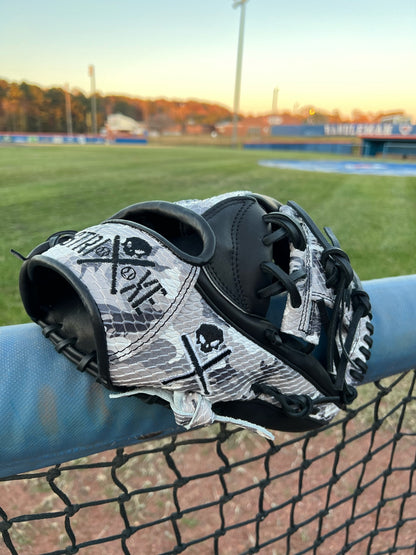 Strixxe Infield Glove 2024 MODEL