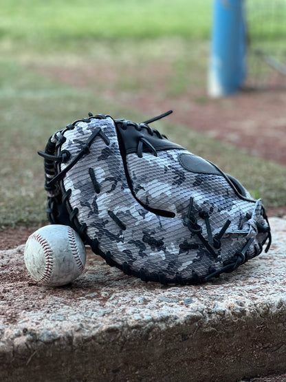 Strixxe First Base Mitt 2024 MODEL